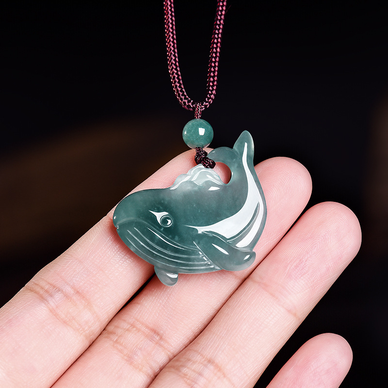 Necklace Pendant - 天然ビルマ翡翠クジラペンダントネックレスアクセサリー本物の翡翠チャーム彫刻お守りジュエリー宝石ギフト女性のための