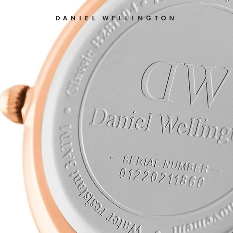 ダニエル ウェリントン クラシック 40mm クォーツ時計  - Daniel Wellington Watches & Jewelry Online Store のレビューと価格