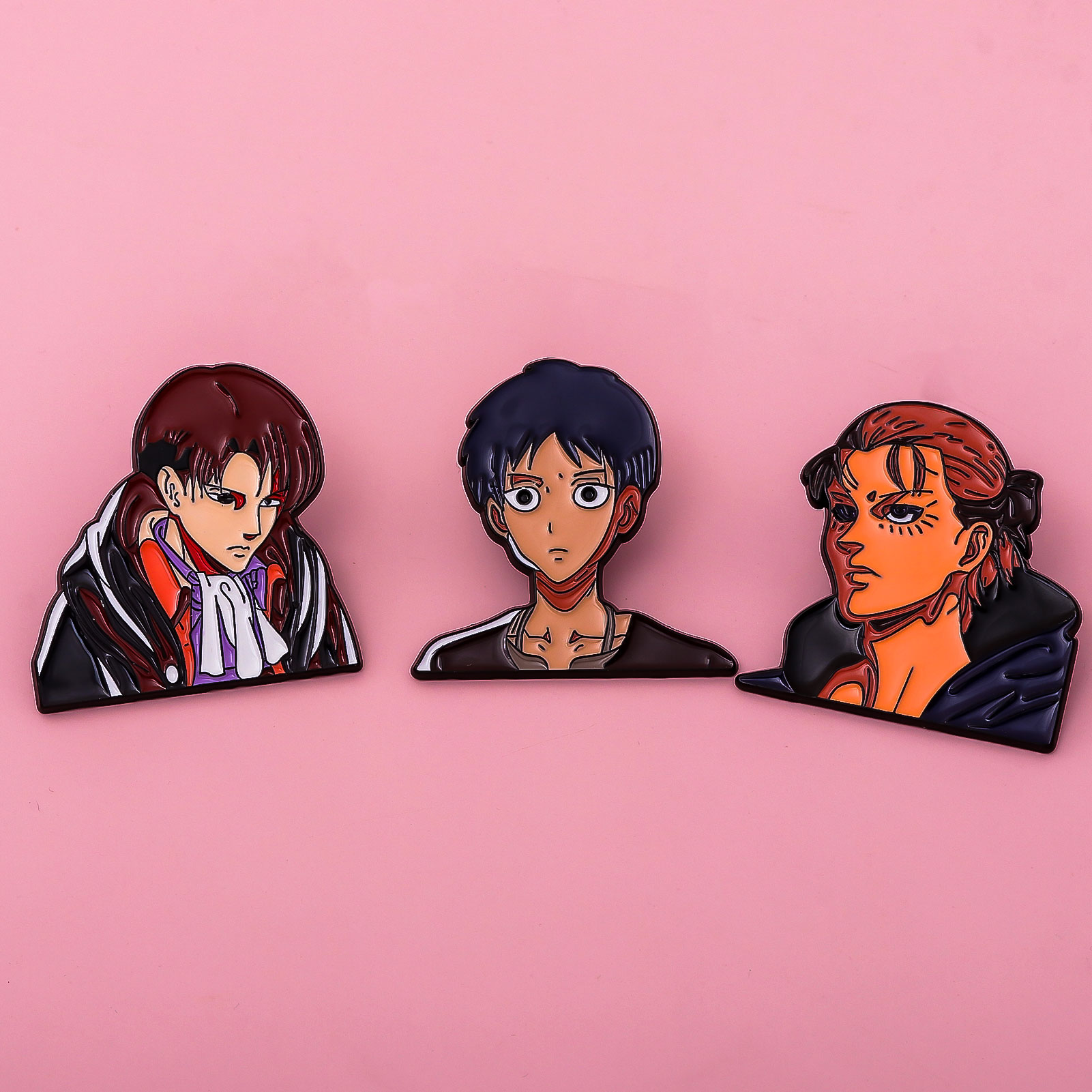 アニメタイタン金属ブローチアニメ二次キャラクターエレンイェー - Levi Jewelry & Watches Inc のレビューと価格
