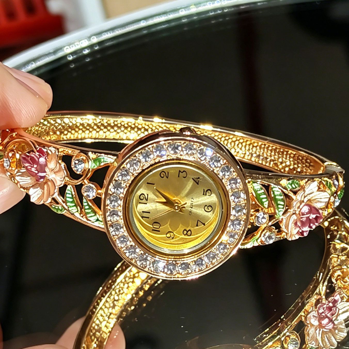 ヴィンテージゴールドエナメルフラワー腕時計 女性用 ホローラ - Vintage Jewelry Watches Women のレビューと価格