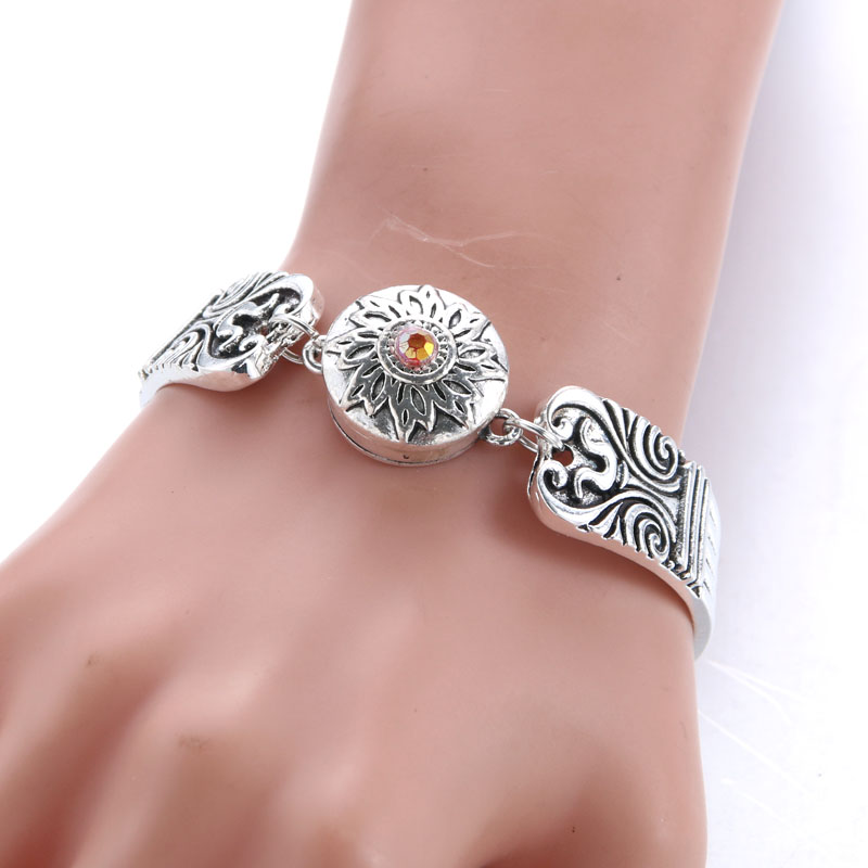 2018マグネットボヘミアンは、女性の宝石スナップジュエリー - Vintage Jewelry Watches Women のレビューと価格