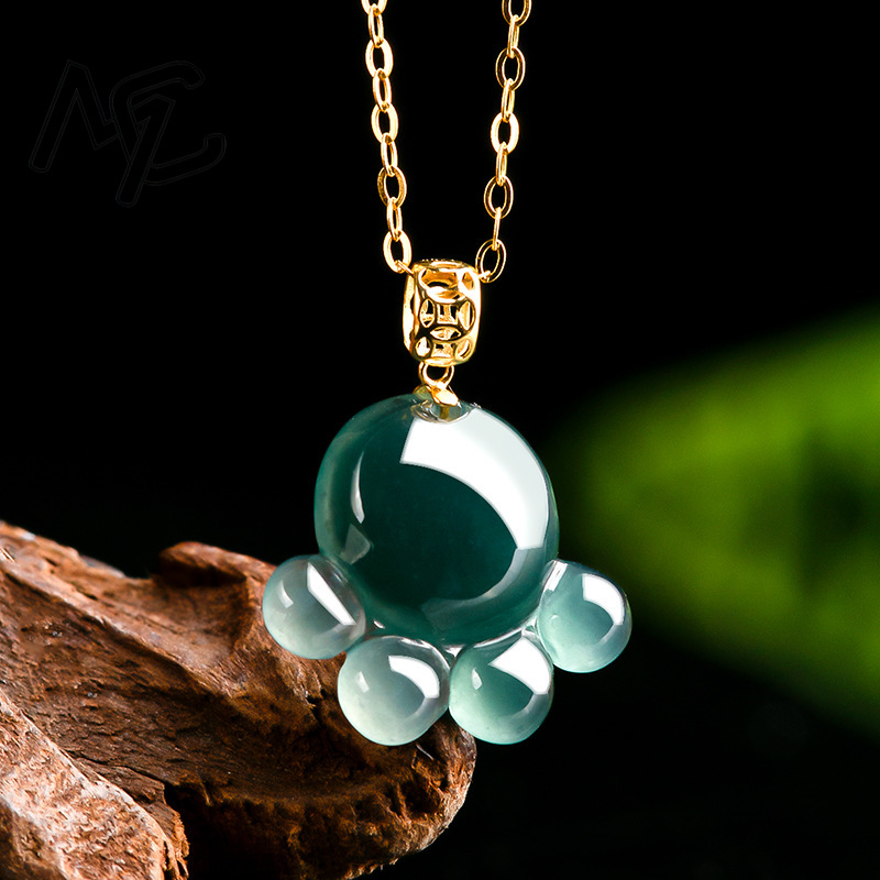 天然本物のエメラルドブルーウォータージェイド猫の足ペンダント - Necklace Pendant のレビューと価格
