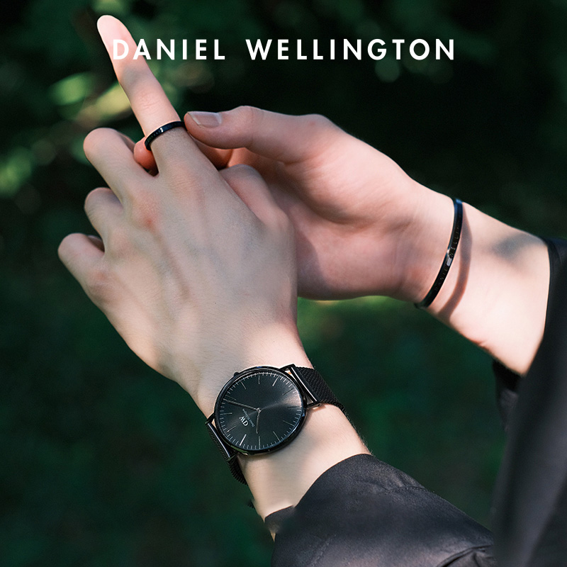 ダニエル ウェリントン ウォッチ クラシック 40mm アッ - Daniel Wellington Watches & Jewelry Online Store のレビューと価格