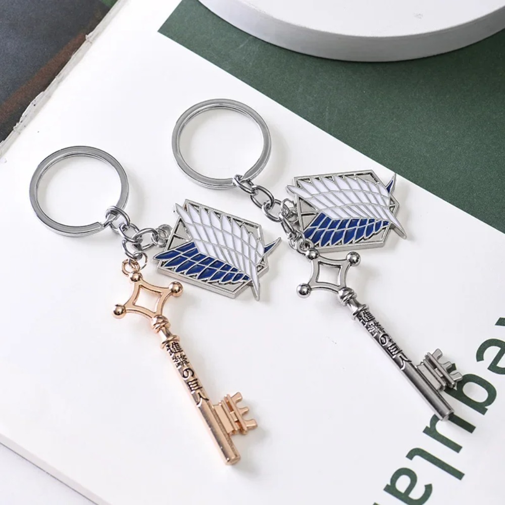 進撃の巨人メタルキーホルダー男性女性アニメ周辺バックパックペ - Levi Jewelry & Watches Inc のレビューと価格