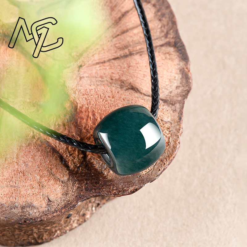 天然ミャンマー産エメラルドディープブルーウォーターロードコネ - Necklace Pendant のレビューと価格